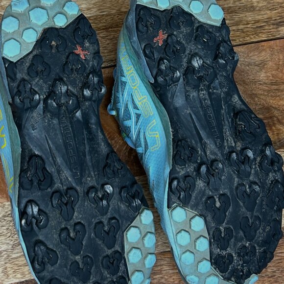 La Sportiva Womans Trail Running Shoe Size 42 | US 10 - Picture 4 of 5